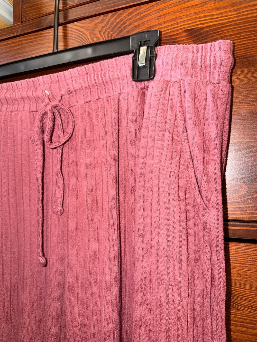 Serra Ribbed Two-Piece Cozy Ribbed Lounge Set - Berry - Size L - Picture 4 of 7